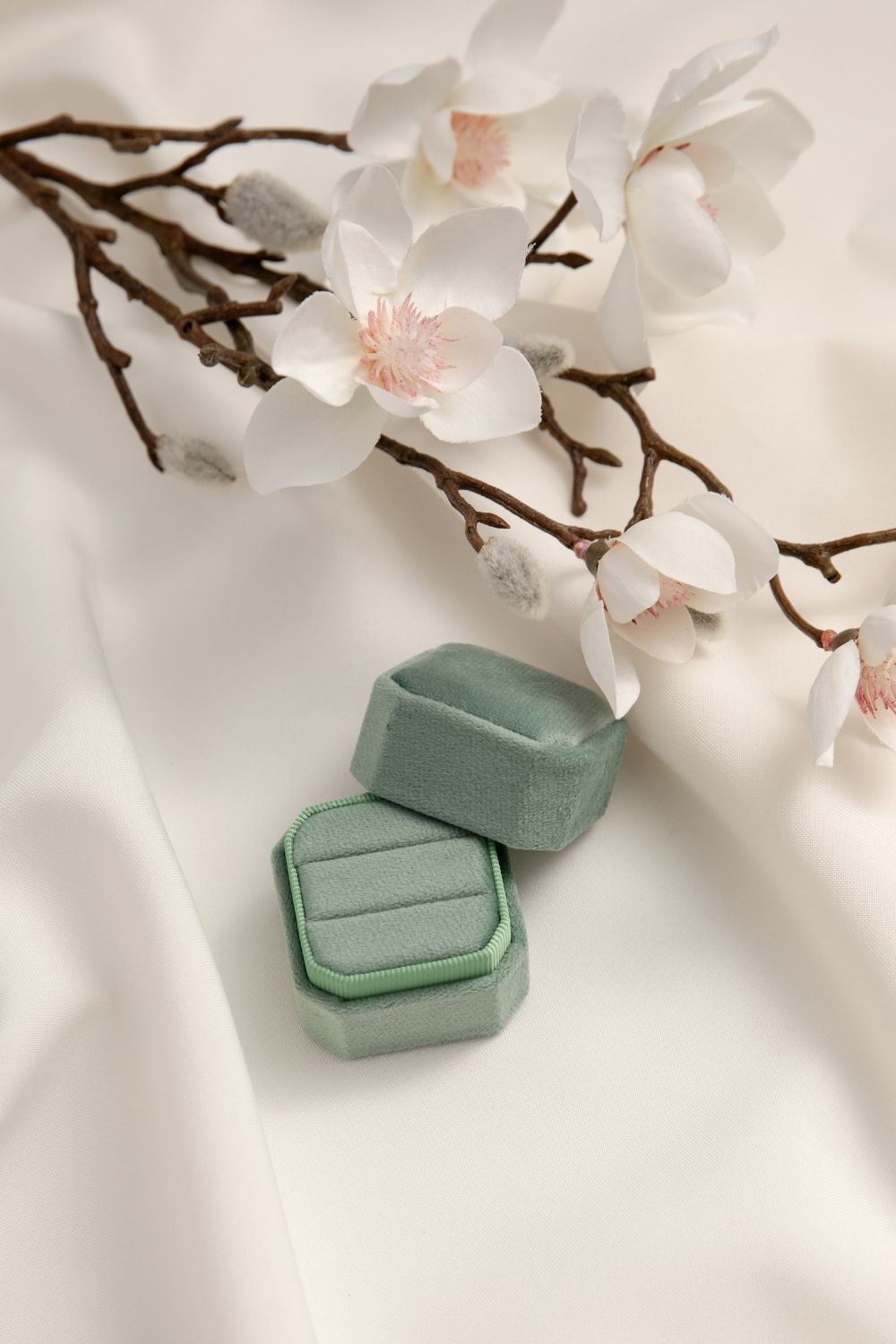 Square Velvet Ring Box