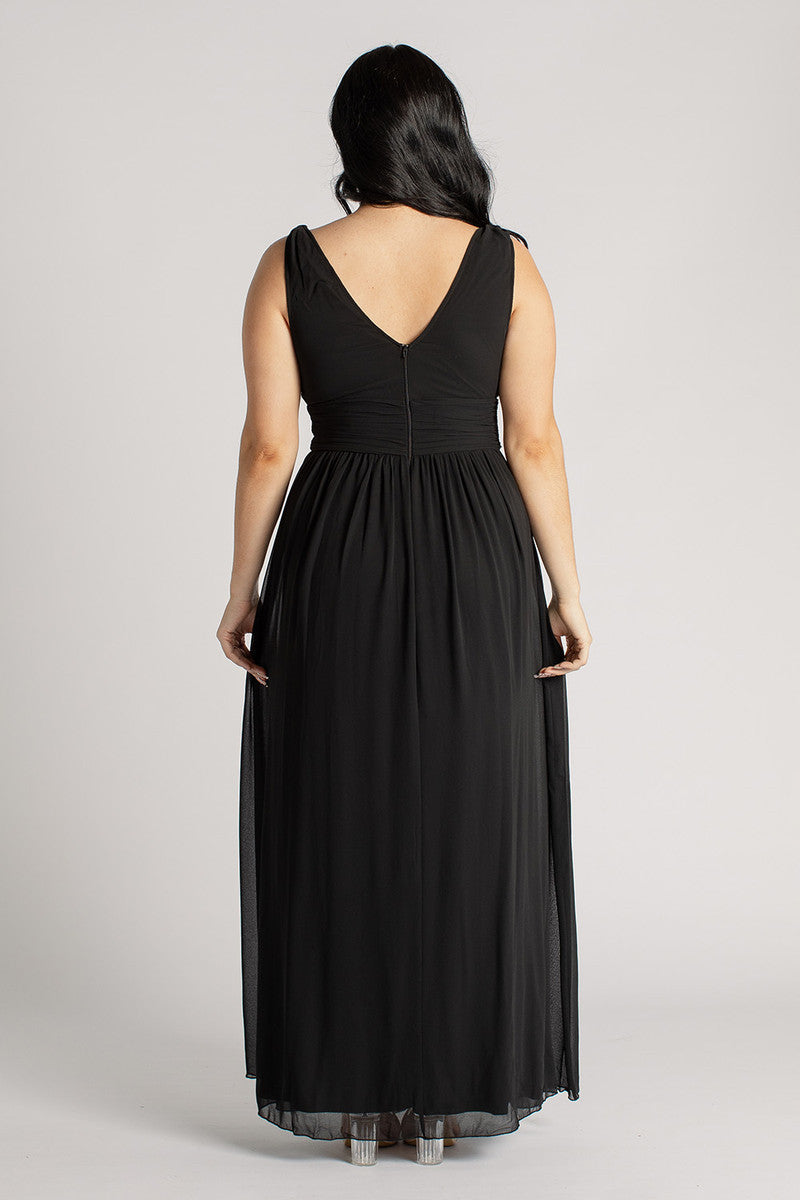 Claudia V Neck Bridesmaid Dress in Black