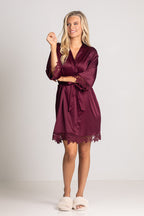 Lily Lace Bridesmaid Robe in Mulberry