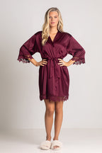 Lily Lace Bridesmaid Robe in Mulberry