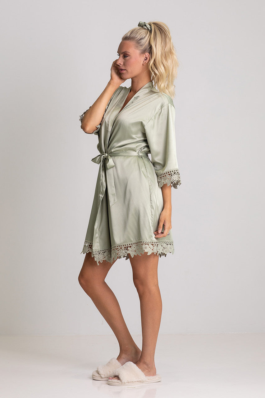 Lily Lace Bridesmaid Robe in Sage Green