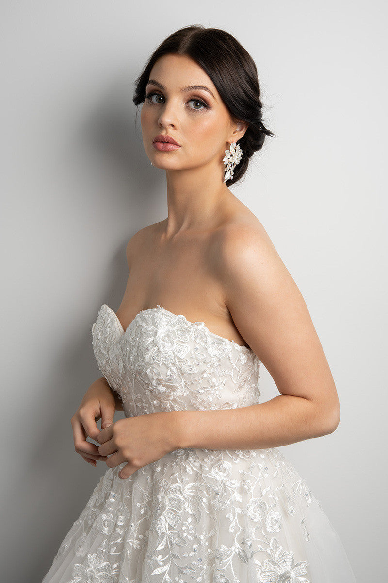 Ariyah Silver Bridal Earrings