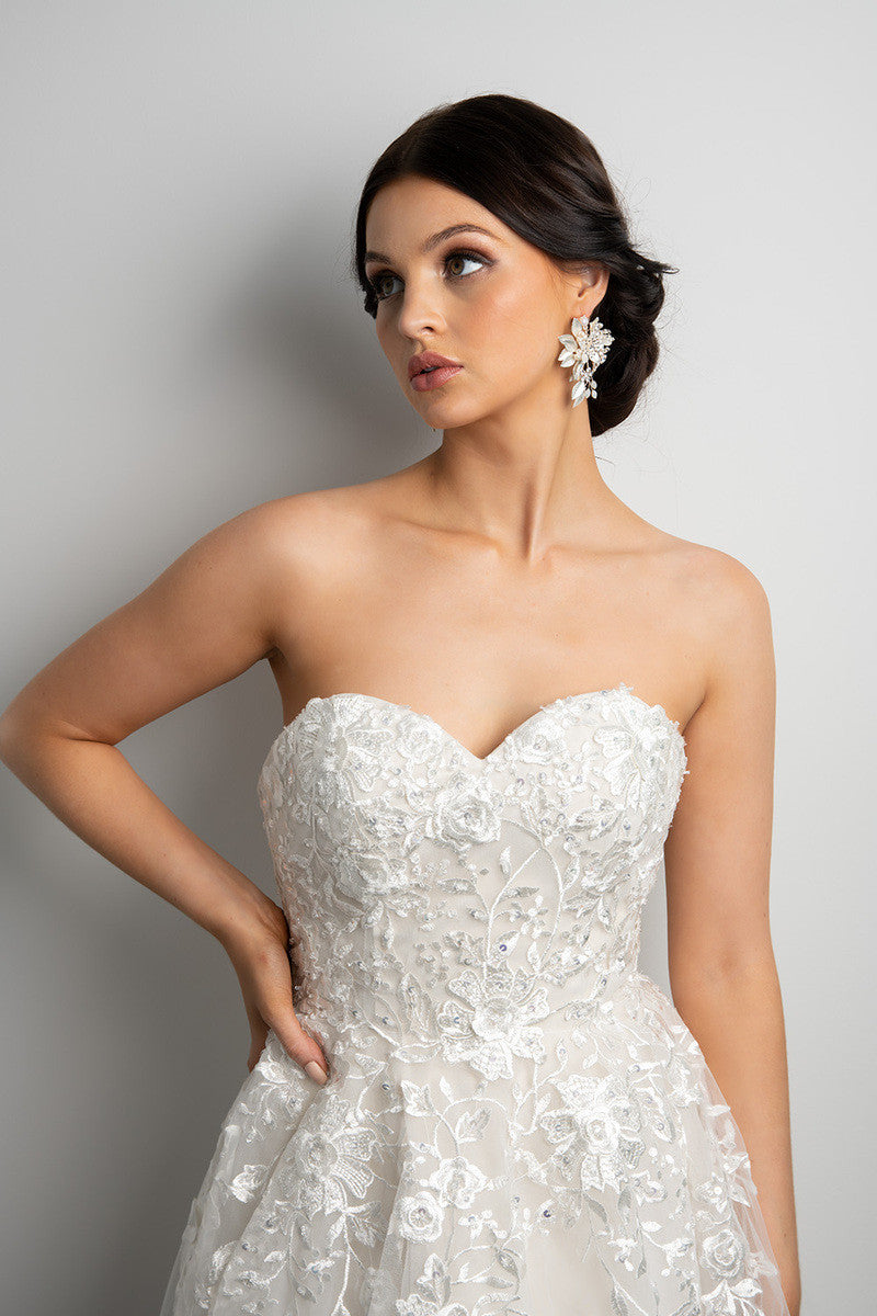 Ariyah Silver Bridal Earrings