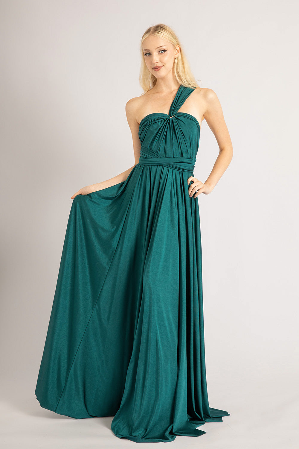 Plus Size Bridesmaid Dresses Australia - Curve | Model Chic Plus Size Bridesmaid Dresses Australia - Curve | Model Chic
