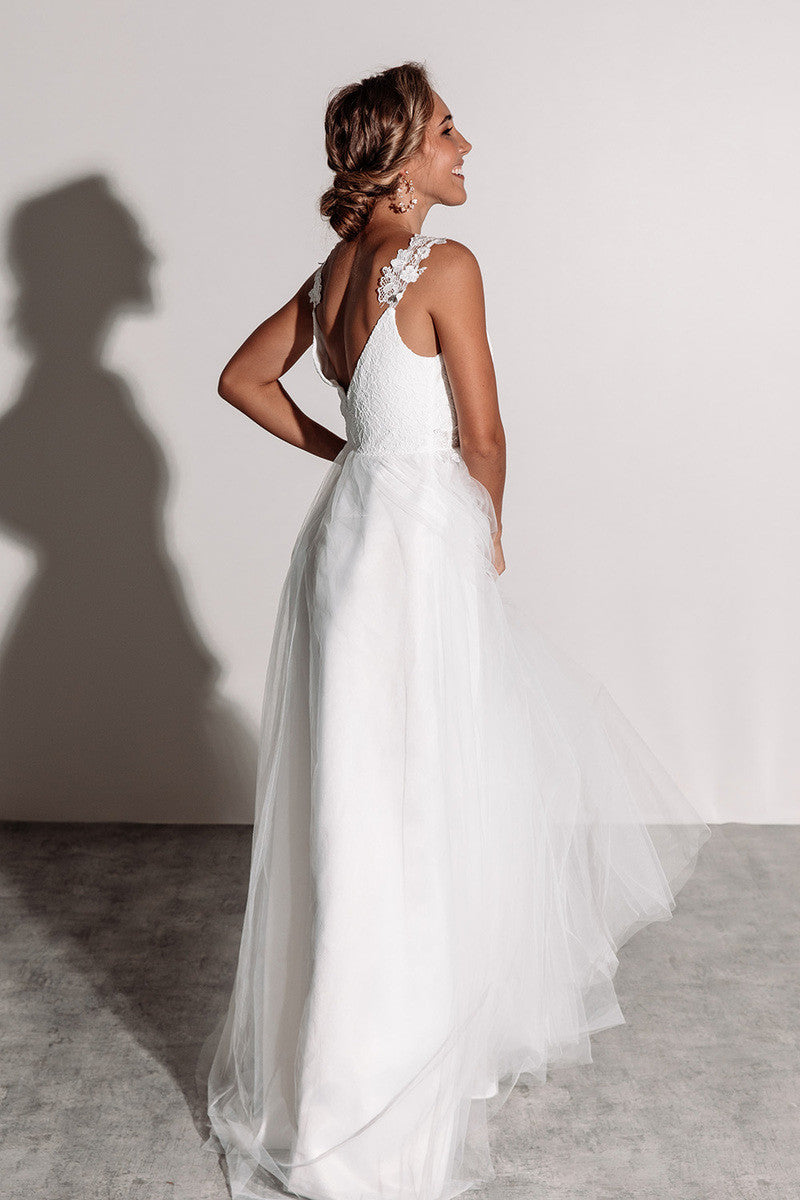 Millie Lace and Tulle Wedding Dress in Ivory